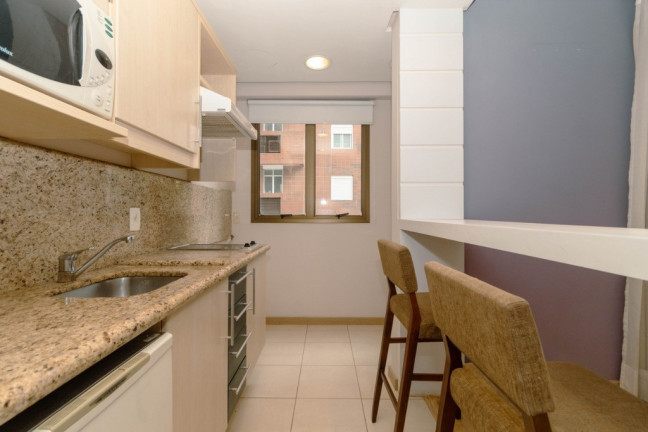 Imagem Apartamento com 1 Quarto à Venda, 57 m² em Moinhos De Vento - Porto Alegre