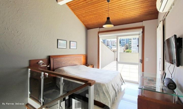 Imagem Apartamento com 1 Quarto à Venda, 84 m² em Petrópolis - Porto Alegre