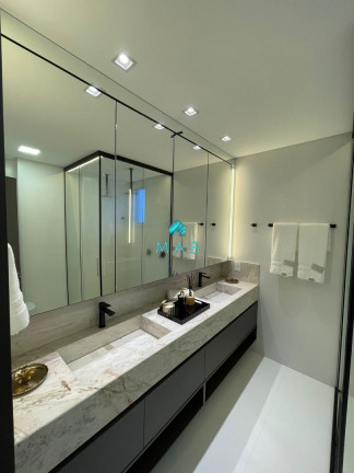 Imagem Apartamento com 3 Quartos à Venda, 347 m² em Centro - Balneário Camboriú Imagem Apartamento com 3 Quartos à Venda, 347 m² em Centro - Balneário Camboriú