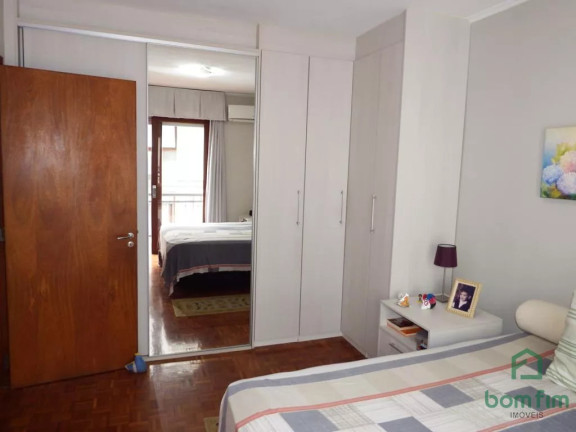 Imagem Apartamento com 3 Quartos à Venda, 127 m² em Higienópolis - Porto Alegre Imagem Apartamento com 3 Quartos à Venda, 127 m² em Higienópolis - Porto Alegre