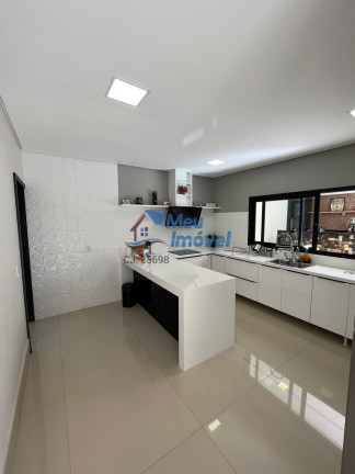 Imagem Casa com 4 Quartos à Venda, 500 m² em Guara - Brasília Imagem Casa com 4 Quartos à Venda, 500 m² em Guara - Brasília