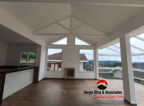 Imagem Casa com 3 Quartos à Venda, em Campos Do Jordão Imagem Casa com 3 Quartos à Venda, em Campos Do Jordão