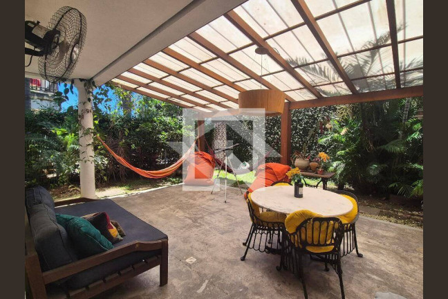 Imagem Casa com 4 Quartos à Venda, 240 m² em Recreio Dos Bandeirantes - Rio De Janeiro Imagem Casa com 4 Quartos à Venda, 240 m² em Recreio Dos Bandeirantes - Rio De Janeiro