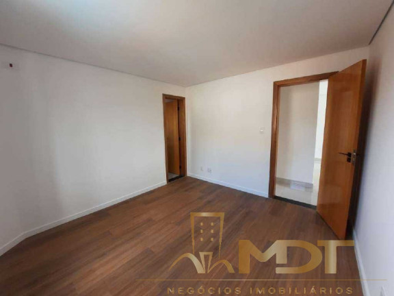 Imagem Imóvel com 4 Quartos à Venda, 157 m² em Itapoã - Belo Horizonte