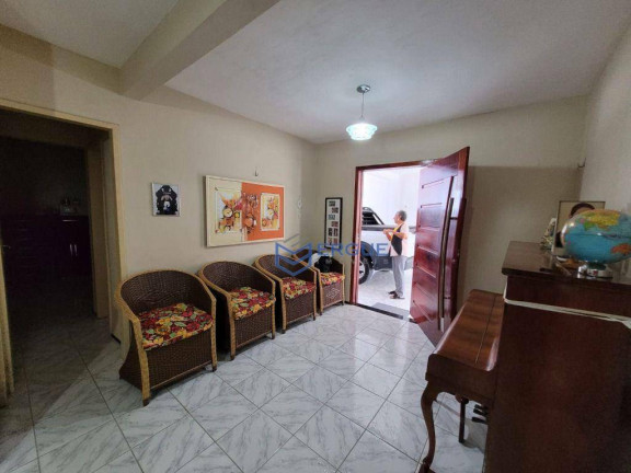 Imagem Casa com 4 Quartos à Venda, 165 m² em Itaperi - Fortaleza Imagem Casa com 4 Quartos à Venda, 165 m² em Itaperi - Fortaleza