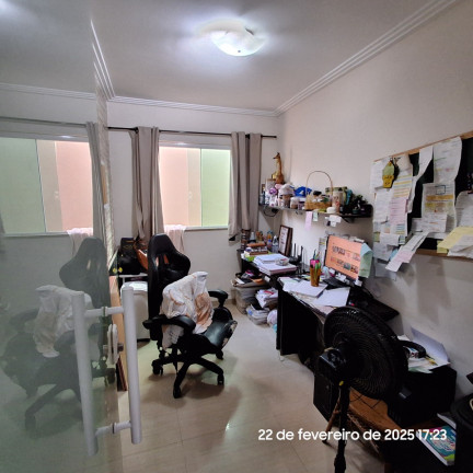 Imagem Casa com 3 Quartos à Venda, 200 m² em Vila Iguaçuana - Nova Iguaçu