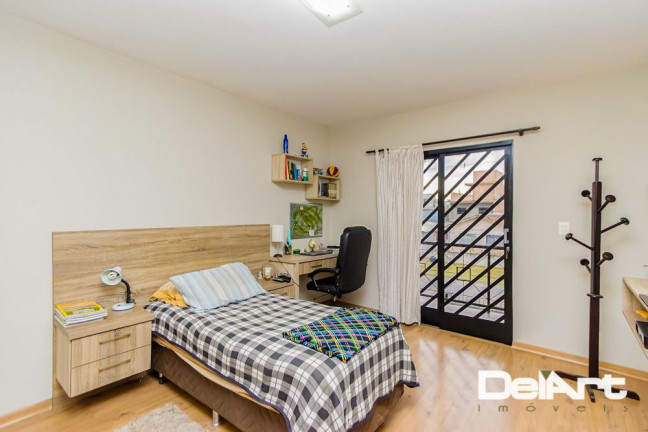 Imagem Sobrado com 3 Quartos à Venda, 232 m² em Capão Da Imbuia - Curitiba