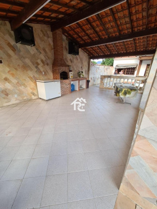 Imagem Casa com 6 Quartos à Venda, 360 m² em Maravista - Niterói Imagem Casa com 6 Quartos à Venda, 360 m² em Maravista - Niterói