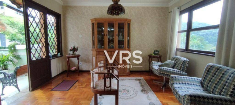 Imagem Casa com 3 Quartos à Venda, 226 m² em Golfe - Teresópolis Imagem Casa com 3 Quartos à Venda, 226 m² em Golfe - Teresópolis