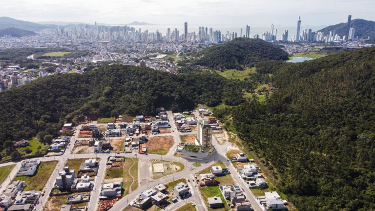Imagem Apartamento com 2 Quartos à Venda, 81 m² em São Francisco De Assis - Camboriú