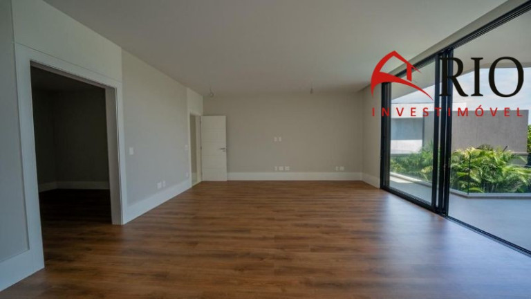 Casa com 5 Quartos à Venda, 860 m² em Barra Da Tijuca - Rio De Janeiro
