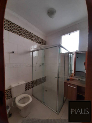 Imagem Casa com 3 Quartos à Venda, 550 m² em Barreiro Do Amaral - Santa Luzia Imagem Casa com 3 Quartos à Venda, 550 m² em Barreiro Do Amaral - Santa Luzia