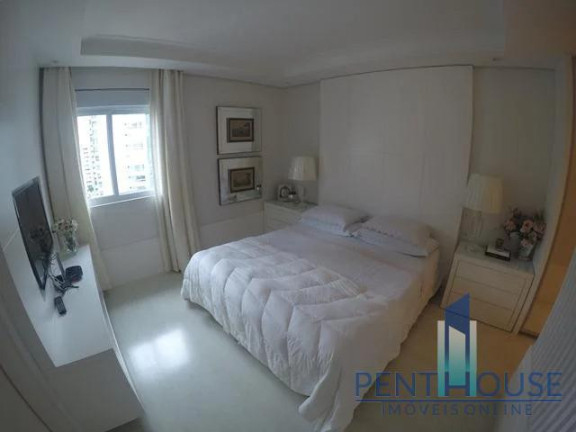 Imagem Apartamento com 3 Quartos à Venda, 220 m² em Centro - Balneário Camboriú