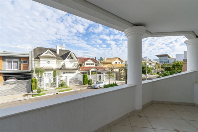 Imagem Casa com 4 Quartos à Venda,  em Moinhos De Vento - Canoas