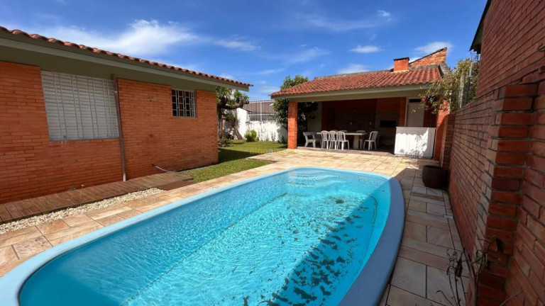 Imagem Casa com 5 Quartos à Venda, 318 m² em Atlântida - Xangri-lá