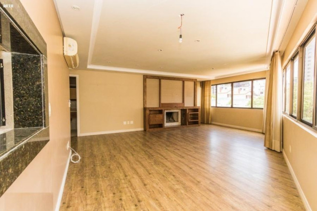 Imagem Apartamento com 3 Quartos à Venda, 133 m² em Petrópolis - Porto Alegre