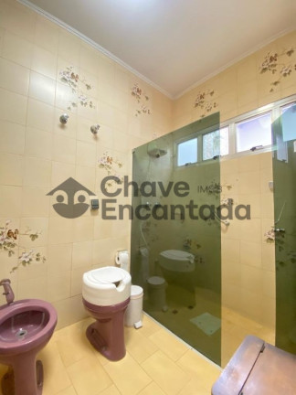 Imagem Casa com 5 Quartos à Venda, 330 m² em Jardim Estoril - Birigui