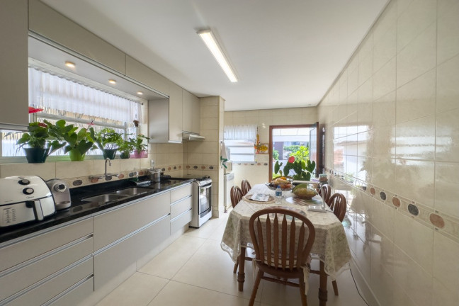 Imagem Casa com 3 Quartos à Venda, 85 m² em Petrópolis - Porto Alegre Imagem Casa com 3 Quartos à Venda, 85 m² em Petrópolis - Porto Alegre