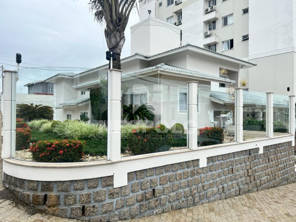 Casa com 1 Quarto à Venda, 240 m² em Barreiros - Sao Jose