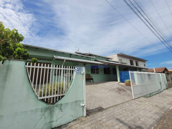 Imagem Casa com 5 Quartos à Venda, 170 m² em Centro - Penha