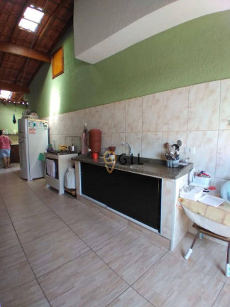 Imagem Casa com 3 Quartos à Venda, 189 m² em Parque Santo Antônio - Jacareí