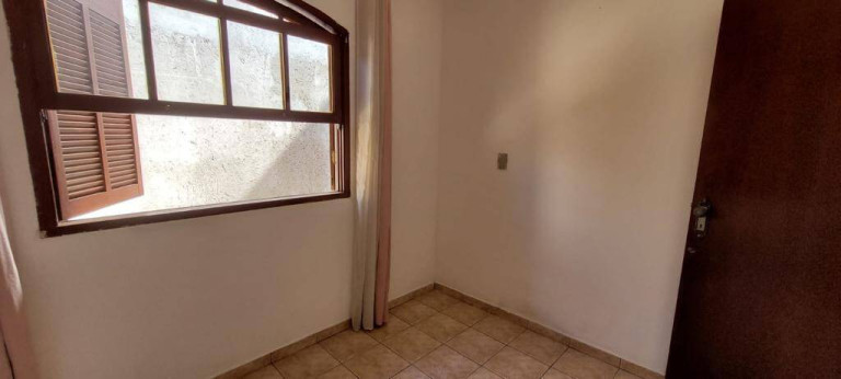 Imagem Casa com 3 Quartos à Venda, 250 m² em Jardim Tamoio - Jundiaí Imagem Casa com 3 Quartos à Venda, 250 m² em Jardim Tamoio - Jundiaí