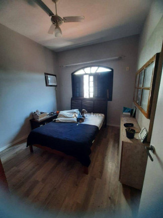 Imagem Casa com 3 Quartos à Venda, 240 m² em Vila São Jorge - São Vicente Imagem Casa com 3 Quartos à Venda, 240 m² em Vila São Jorge - São Vicente