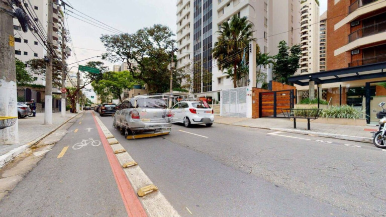 Imagem Imóvel com 1 Quarto à Venda, 39 m² em Moema - São Paulo Imagem Imóvel com 1 Quarto à Venda, 39 m² em Moema - São Paulo