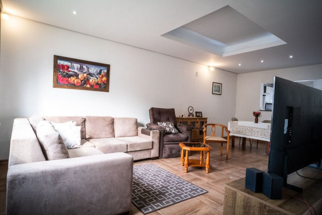 Imagem Casa com 4 Quartos à Venda, 199 m² em Protásio Alves - Porto Alegre