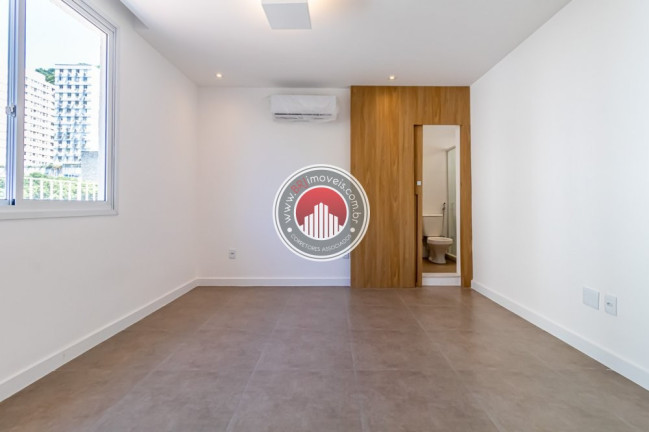 Imagem Cobertura com 3 Quartos à Venda, 237 m² em Copacabana - Rio De Janeiro