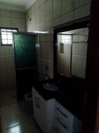 Imagem Casa com 3 Quartos para Alugar, em Arapongas Imagem Casa com 3 Quartos para Alugar, em Arapongas
