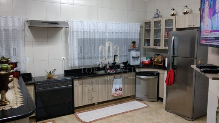 Imagem Casa com 4 Quartos para Alugar, 1.338 m² em Jardim Das Flores - Santa Branca Imagem Casa com 4 Quartos para Alugar, 1.338 m² em Jardim Das Flores - Santa Branca