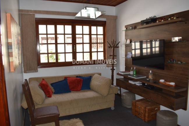 Imagem Imóvel com 2 Quartos à Venda, 48 m² em Região Da Floresta Negra - Campos Do Jordão Imagem Imóvel com 2 Quartos à Venda, 48 m² em Região Da Floresta Negra - Campos Do Jordão
