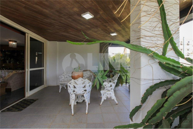 Imagem Apartamento com 4 Quartos à Venda, 217 m² em Auxiliadora - Porto Alegre Imagem Apartamento com 4 Quartos à Venda, 217 m² em Auxiliadora - Porto Alegre