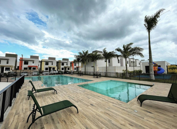 Imagem Casa com 2 Quartos à Venda,  em Sim - Feira De Santana