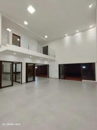 Imagem Casa com 3 Quartos à Venda, 351 m² em Residencial Goiânia Golfe Clube - Goiânia Imagem Casa com 3 Quartos à Venda, 351 m² em Residencial Goiânia Golfe Clube - Goiânia