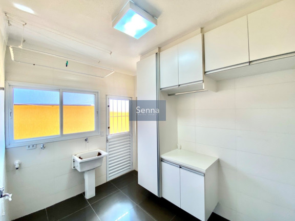 Imagem Casa com 3 Quartos à Venda,  em Medeiros - Jundiaí
