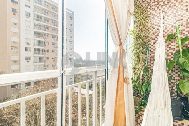 Imagem Apartamento com 2 Quartos à Venda, 84 m² em Passo Da Areia - Porto Alegre Imagem Apartamento com 2 Quartos à Venda, 84 m² em Passo Da Areia - Porto Alegre