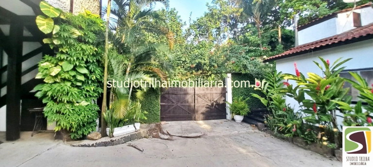 Imagem Sobrado com 6 Quartos à Venda, em Pacuíba - Ilhabela Imagem Sobrado com 6 Quartos à Venda, em Pacuíba - Ilhabela