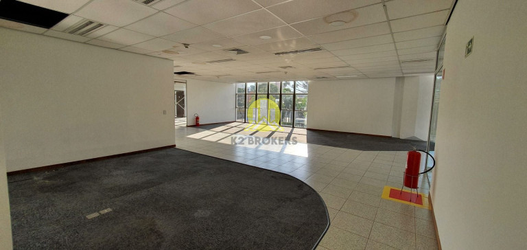 Imagem Loja para Alugar, 854 m² em Centro Cívico - Curitiba Imagem Loja para Alugar, 854 m² em Centro Cívico - Curitiba