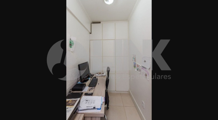 Imagem Apartamento com 3 Quartos à Venda, 138 m² em Jardim Lindóia - Porto Alegre Imagem Apartamento com 3 Quartos à Venda, 138 m² em Jardim Lindóia - Porto Alegre