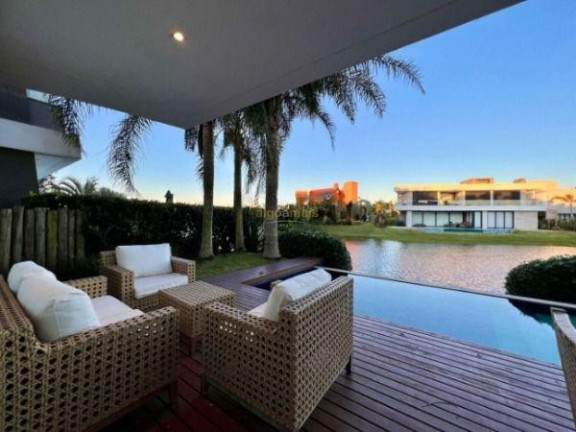 Casa com 4 Quartos à Venda, 381 m² em Condomínio Enseada Lagos Xangri-lá - Xangri-lá