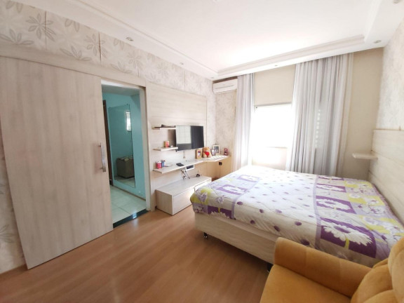Imagem Casa com 4 Quartos à Venda, 360 m² em Guará I - Brasília Imagem Casa com 4 Quartos à Venda, 360 m² em Guará I - Brasília