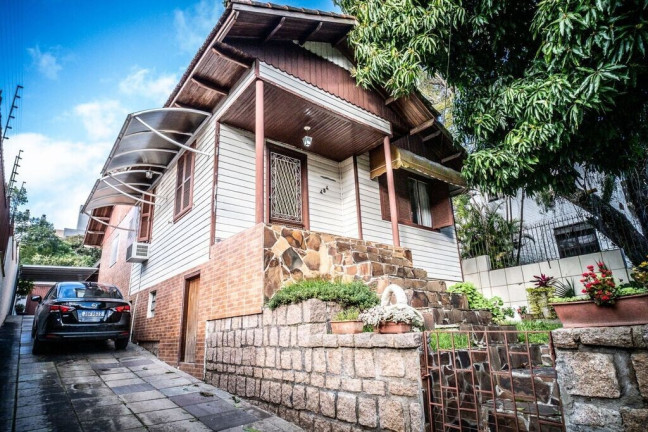 Imagem Casa com 3 Quartos à Venda, 190 m² em Camaquã - Porto Alegre
