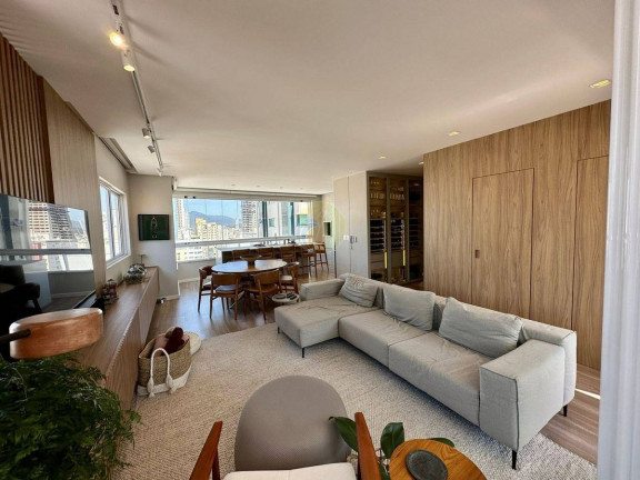 Imagem Cobertura com 4 Quartos à Venda, 240 m² em Centro - Balneário Camboriú