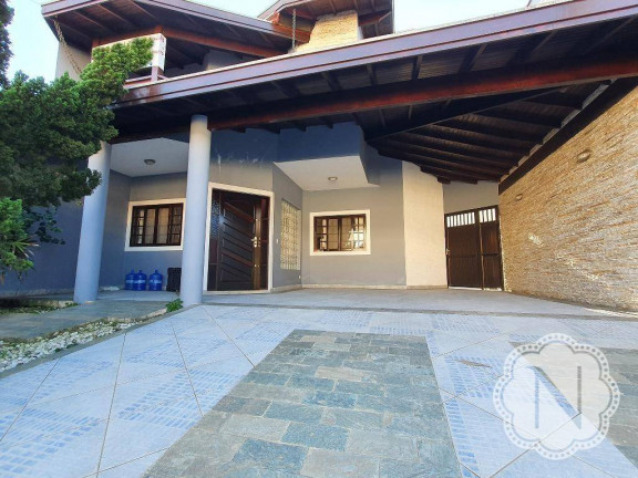 Casa com 3 Quartos à Venda, 248 m² em Centro - Itanhaém