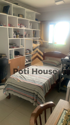 Imagem Imóvel com 3 Quartos à Venda, 307 m² em Candelária - Natal Imagem Imóvel com 3 Quartos à Venda, 307 m² em Candelária - Natal