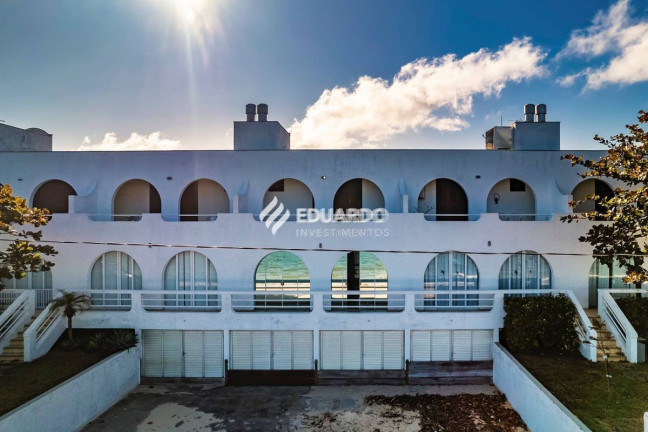Imagem Casa de Condomínio com 4 Quartos à Venda, 176 m² em Canto Grande - Bombinhas Imagem Casa de Condomínio com 4 Quartos à Venda, 176 m² em Canto Grande - Bombinhas