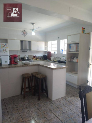 Sobrado com 6 Quartos à Venda, 230 m² em Jardim ícaro - Guaratinguetá