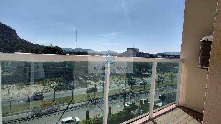 Imagem Imóvel com 2 Quartos à Venda, 60 m² em Jacarepaguá - Rio De Janeiro Imagem Imóvel com 2 Quartos à Venda, 60 m² em Jacarepaguá - Rio De Janeiro